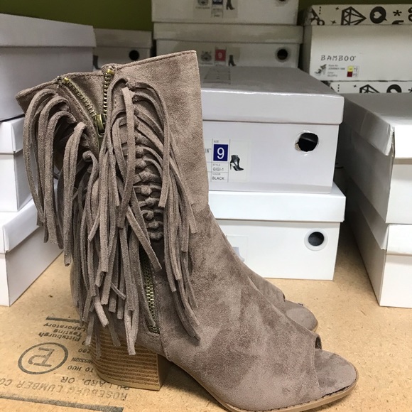 🔥🔥🔥FRINGE ON👍🏼👍🏼👍🏼 - Picture 3 of 6